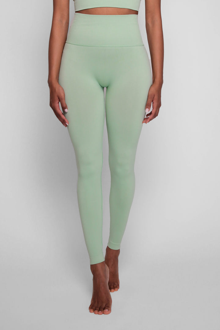 Makai T Soft Push Up High Waisted Long Leggings