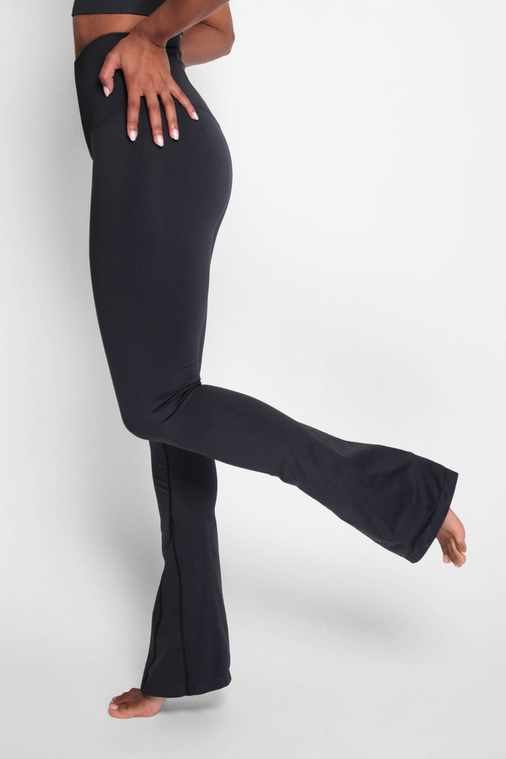 Glow Up High Waist Push Up Flare Long Leggings