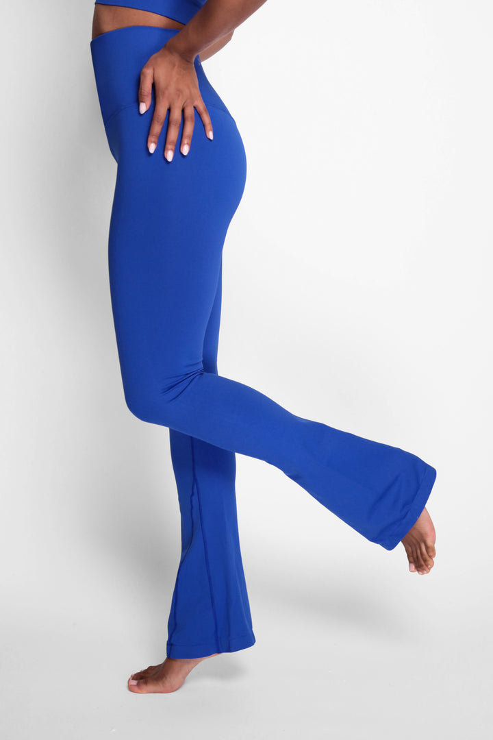 Glow Up High Waist Push Up Flare Long Leggings