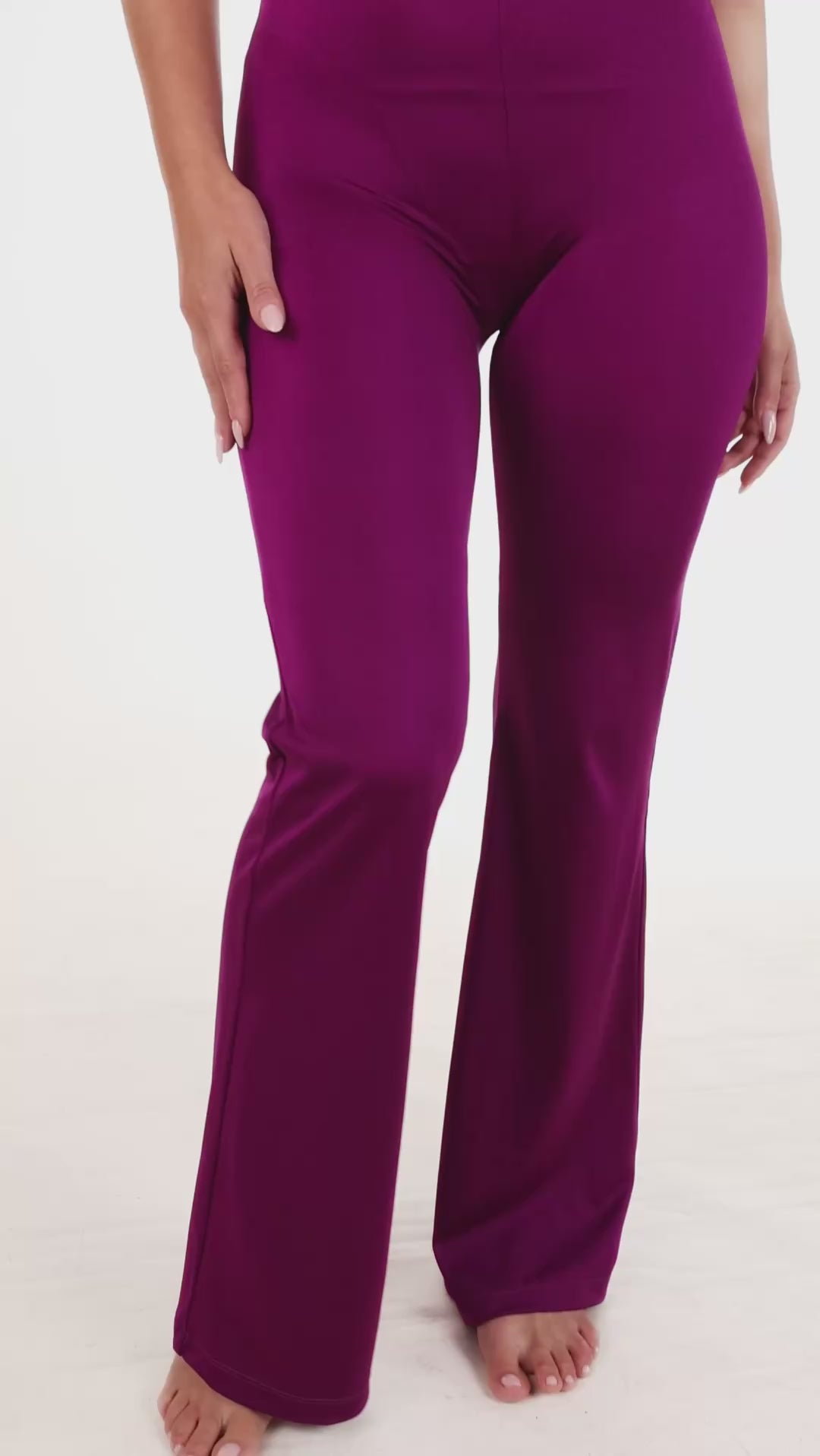 Tuta Elegante Cut Out e Retro Scoperto